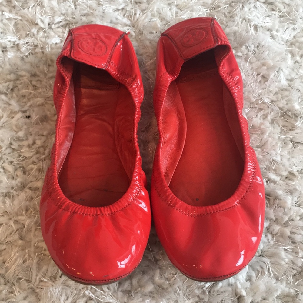 Tory Burch super cute coral red flats